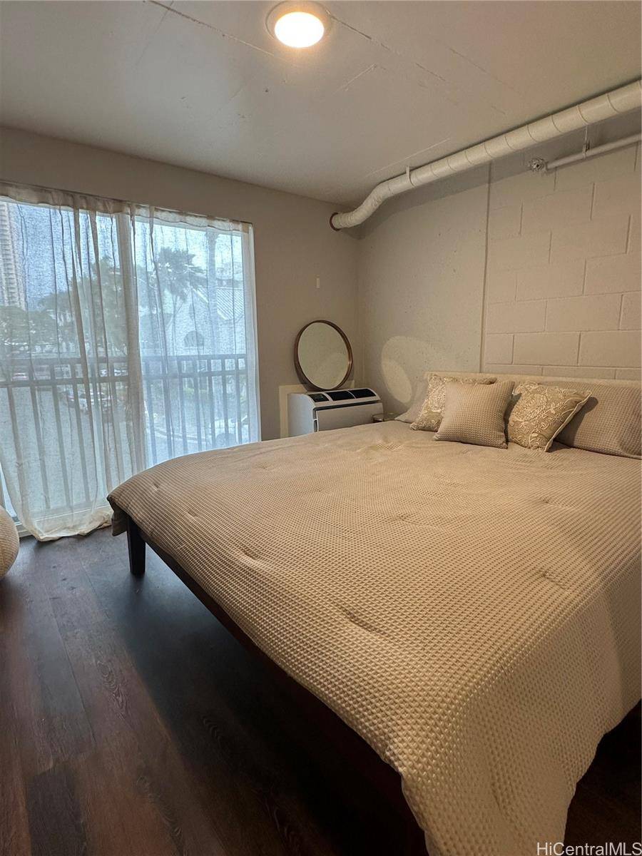 Honolulu, HI 96813,803 Waimanu Street #103