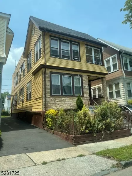 453 Norwood St, East Orange City, NJ 07018