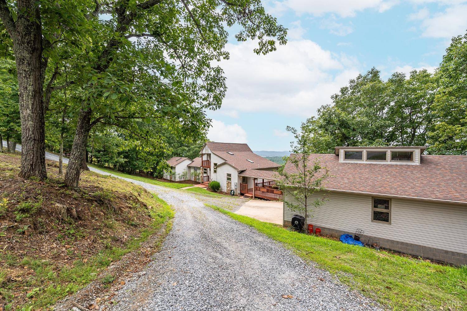Lynchburg, VA 24504,608 Mount Vista DR