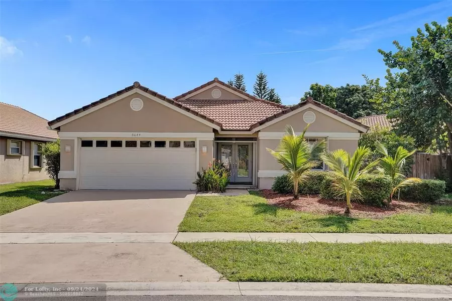 8644 Windy Cir, Boynton Beach, FL 33472