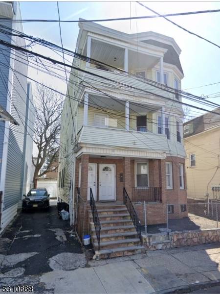 102 Schley St, Newark City, NJ 07112