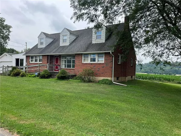 4952 Hoffmansville Road, South Whitehall Twp, PA 18069