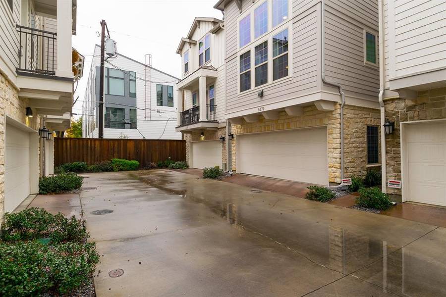 5170 Garrett Stream Court, Dallas, TX 75206