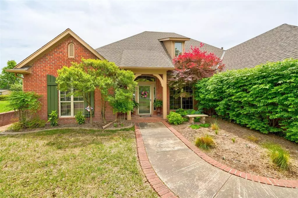 Edmond, OK 73025,23240 Hunters Trail