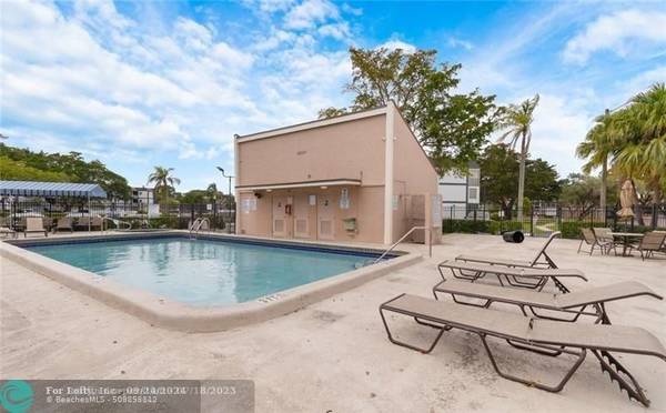 Tamarac, FL 33321,8350 SANDS POINT BLVD  #210 E