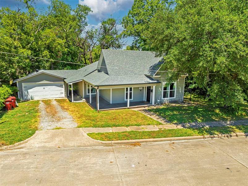 304 Gotcher Street, Farmersville, TX 75442