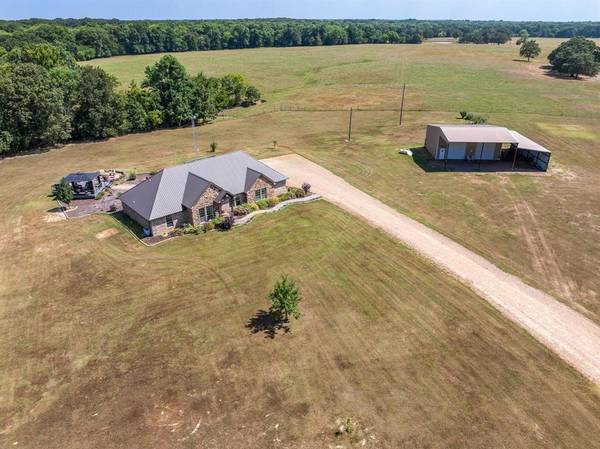 1532 County Road 2800, Honey Grove, TX 75446