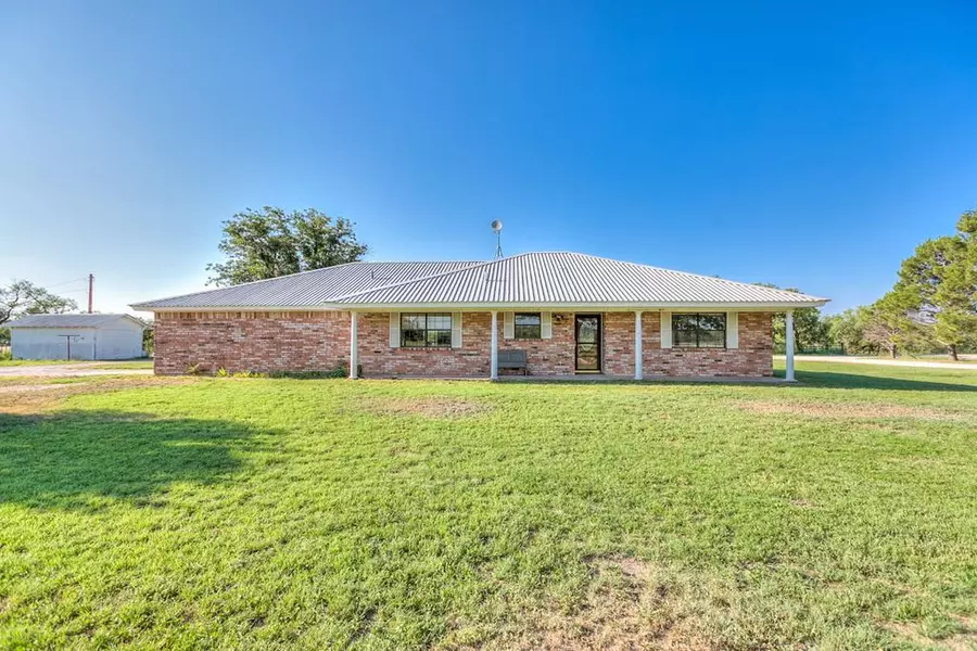 16125 My Rd, Miles, TX 76821