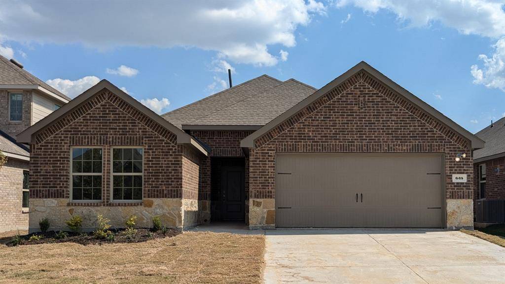 635 Carters Grove Drive, Fate, TX 75189