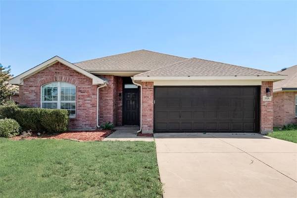 1028 Ingram Drive, Forney, TX 75126