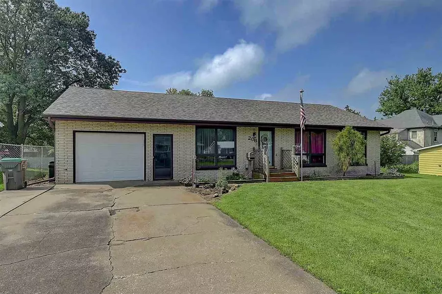 206 W Gibson St., West Liberty, IA 52776