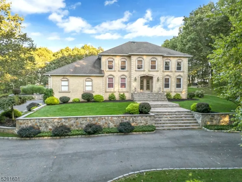 7 Woodside Dr, Montville Twp., NJ 07005