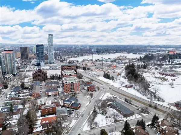 Ottawa, ON K1Y 4E3,903 CARLING AVE