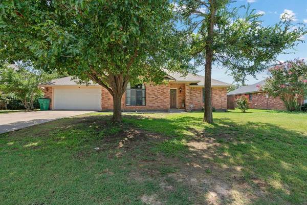 682 Bluebonnet Street,  Stephenville,  TX 76401