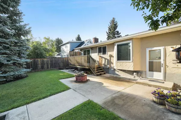 Calgary, AB T2V 3V5,107 Palis WAY SW