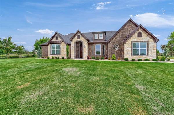 31 Golf Walk Circle, Denison, TX 75020