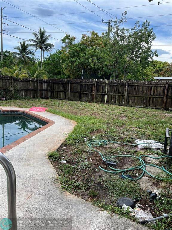 Boynton Beach, FL 33426,502 NW 8th Ct