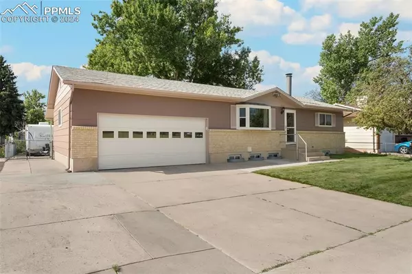 Colorado Springs, CO 80915,5003 Waddell AVE