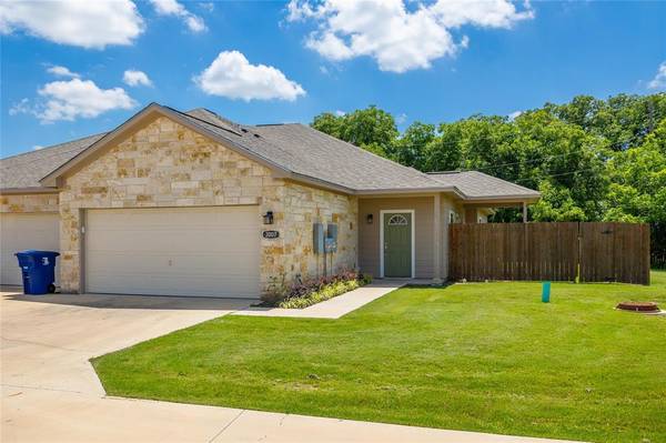 3007 Waterstone Way, Brownwood, TX 76801