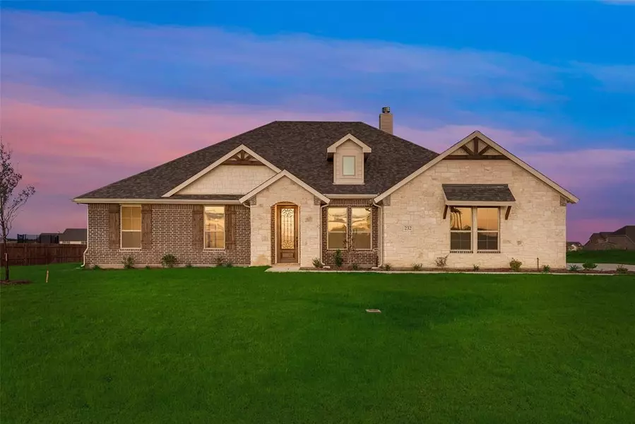 232 Meadow Vista Drive, New Fairview, TX 76078