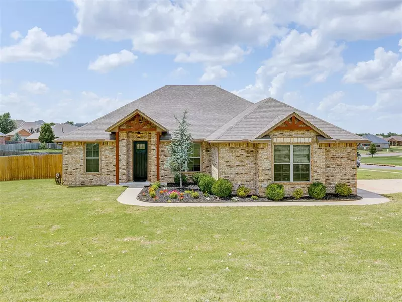 1799 Appaloosa Drive, Blanchard, OK 73010