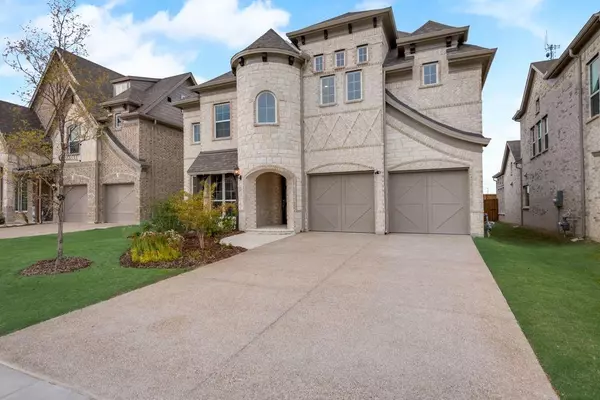 Rowlett, TX 75088,8401 Watersway Drive