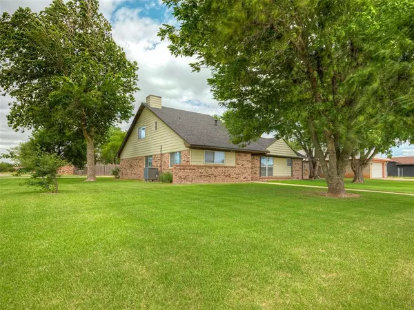 El Reno, OK 73036,1724 W Elm Street