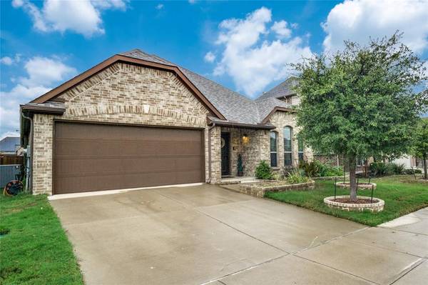 11724 Tuscarora Drive, Fort Worth, TX 76108