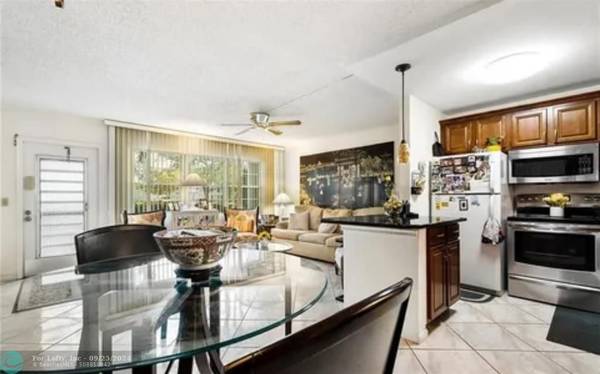 Deerfield Beach, FL 33442,1007 Berkshire A  #1007