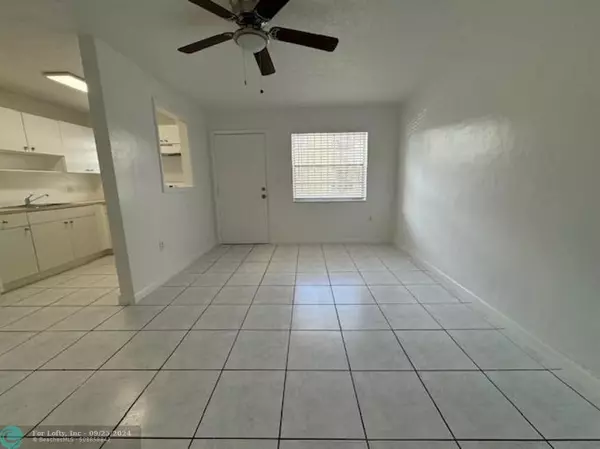 North Miami Beach, FL 33181,2031 NE 139th St  #34