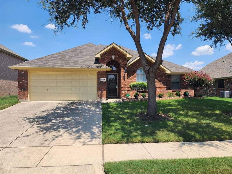 1024 Fleetwood Cove Drive, Grand Prairie, TX 75052