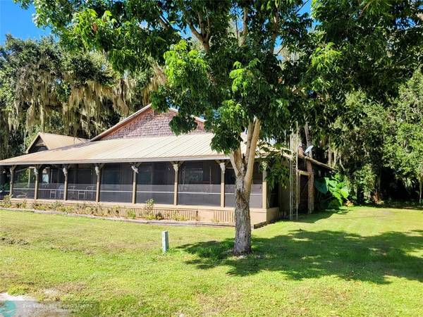 Lorida, FL 33857,70 Tin House Cove Rd