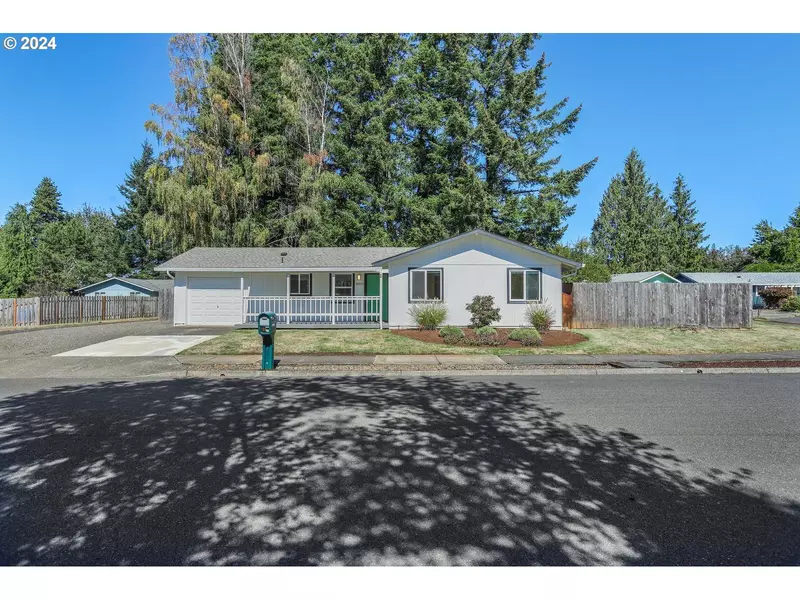 38925 LONG CIR, Sandy, OR 97055