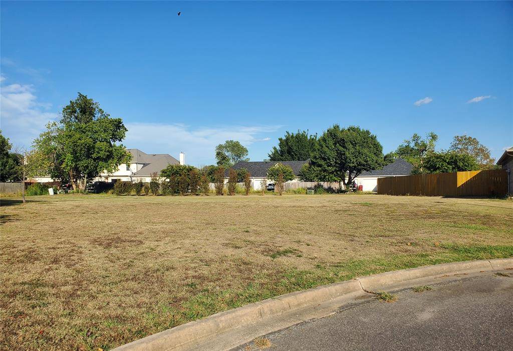 Bonham, TX 75418,TBD E Saint Andrews Court