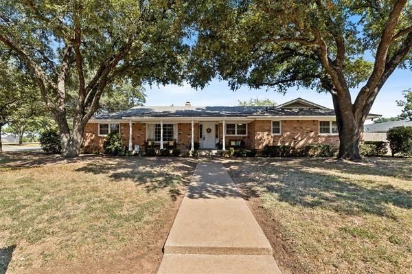 Cleburne, TX 76033,1236 Crestwood Drive