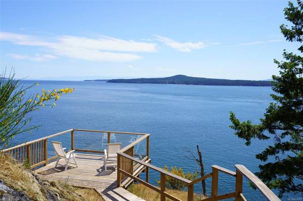 38227 Schooner Way, Pender Island, BC V0N 2M2