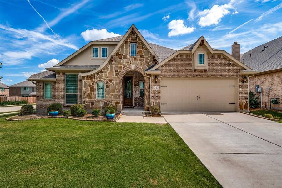 1340 Stoneleigh Place, Aubrey, TX 76227