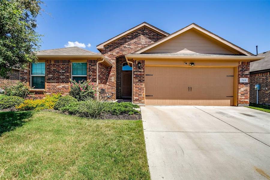 721 Walls Boulevard, Crowley, TX 76036