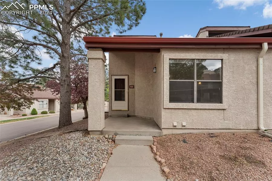 625 Autumn Crest CIR #A, Colorado Springs, CO 80919