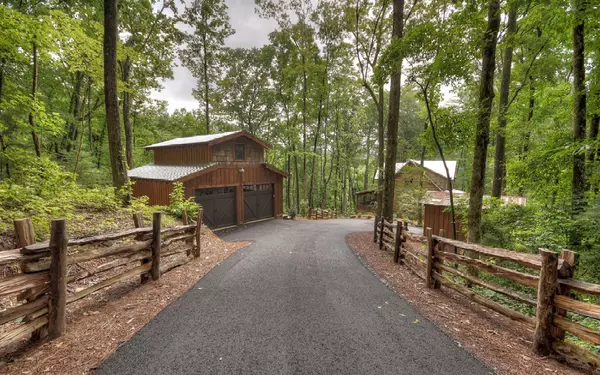 Ellijay, GA 30540,34 Chief Whitetails Road