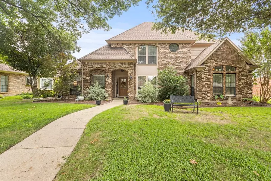 2608 Foxcreek Drive, Richardson, TX 75082