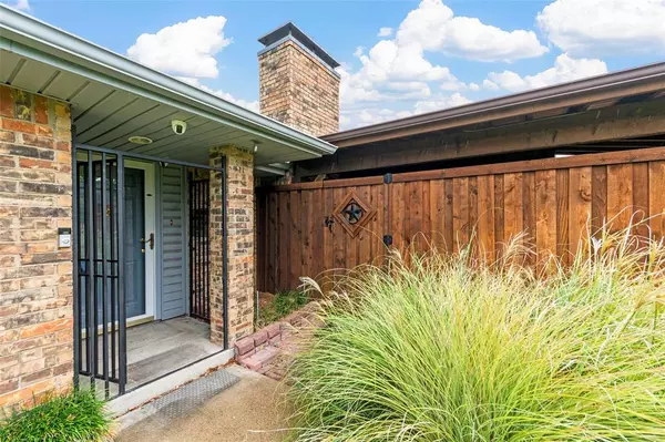 Dallas, TX 75287,2571 Sundance Lane