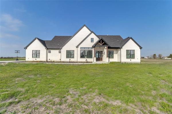 2109 Edwards, Van Alstyne, TX 75495