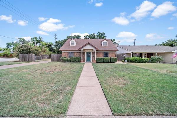 1302 Glenwick Lane, Irving, TX 75060