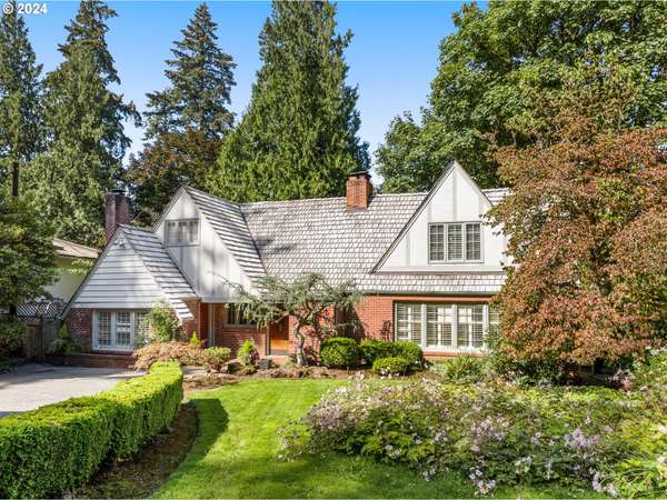 Lake Oswego, OR 97034,17447 Blue Heron RD