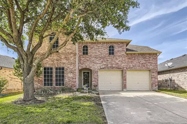 9233 Conestoga Drive,  Fort Worth,  TX 76131