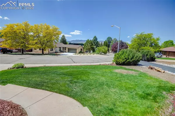 Colorado Springs, CO 80909,2832 Country Club CIR