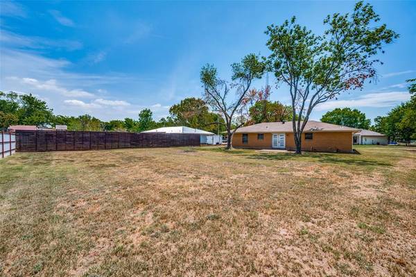 Aubrey, TX 76227,305 Mimosa Street