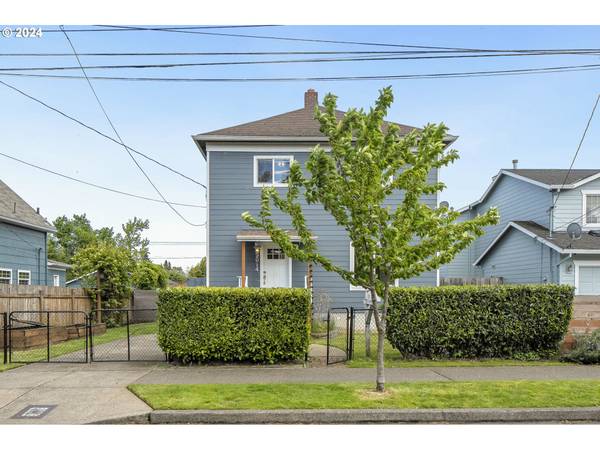 9014 N BERKELEY AVE, Portland, OR 97203