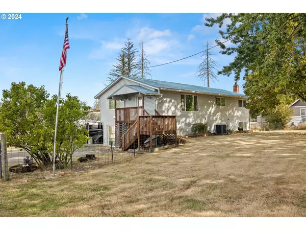 Colton, OR 97017,20197 S HIGHWAY 211